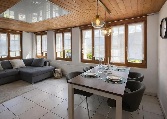 Cosy Corner Near * سبيز